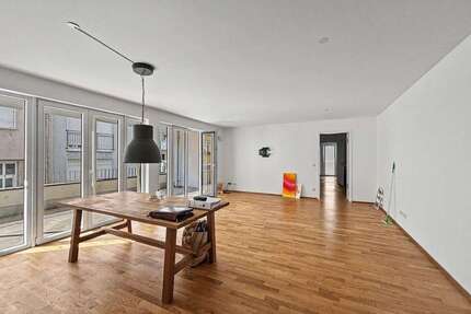Wohnung zum Kaufen in Schweinfurt 540.000,00 € 128.83 m²