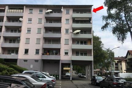 3,5-Zi.-Wohnung mit Südbalkon, Tageslichtbad und Einbauküche in Nagold