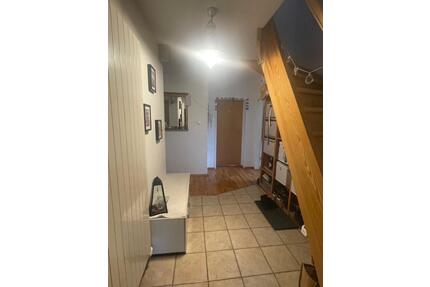 Großzügige 5-Zimmer-Wohnung mit Dachterrasse in Eschborn