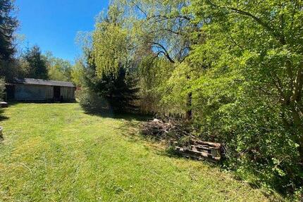 Freizeitgrundstück zur Miete mit Teich & Hütte – ca. 1.000 m² in - Kolbermoor