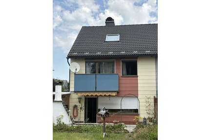 Haus zum Kaufen in Naila 133.000,00 € 134 m²
