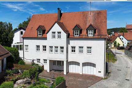 Haus zum Kaufen in Pfeffenhausen 495.000,00 € 206 m²
