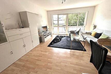 2,5 Zi.-Wohnung mit Balkon und PKW-Stellplatz in Birkenfeld