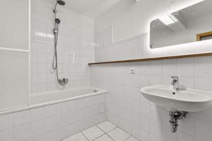 Wohnung zum Mieten in Leuna 588,00 € 73.5 m²