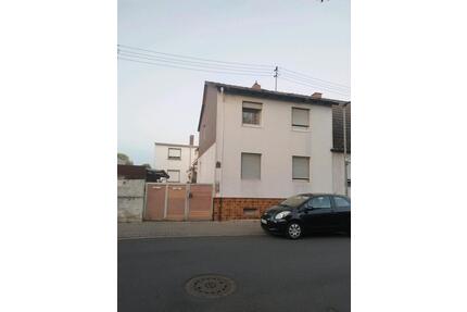 Familienhaus in edigheim - 399.000,00&nbsp;EUR Kaufpreis, ca.&nbsp; 130,00&nbsp;m&sup2; in Ludwigshafen am Rhein (PLZ: 67069) Edigheim