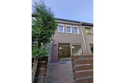 Haus zum Mieten in Bremen 860,00 € 83 m²