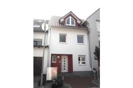 Haus zum Mieten in Viernheim 1.450,00 € 136 m²