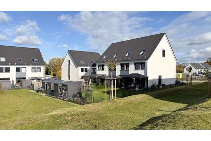 Haus zum Mieten in Rüdersdorf 1.330,00 € 109.2 m²
