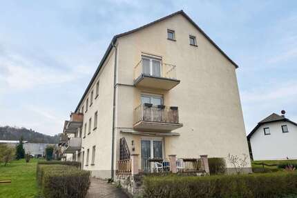 Wohnung zum Kaufen in Bad Bibra 49.000,00 € 67.4 m²