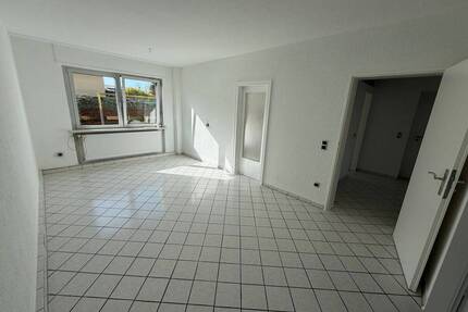 Frisch renovierte 3-Zimmer-Erdgeschosswohnung mit neuem Bad in ruhiger Lage von SB-Güdingen - Saarbrücken