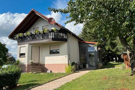 Charmantes Einfamilienhaus mit großem Grundstück - Nobitz