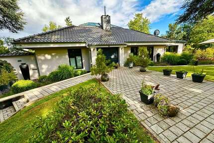 Haus zum Kaufen in Taunusstein 3.250.000,00 € 476 m²