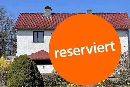 Charmantes 1- bis 2-Familienhaus mit großem Potenzial in ruhiger Lage von Wetterzeube