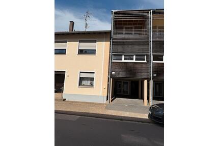 Energieeffizentes Reihenhaus als Ausbauhaus - Losheim am See