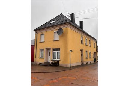 EFH mit Dachterrasse & Garage - Viel Platz & Potential - Mettlach