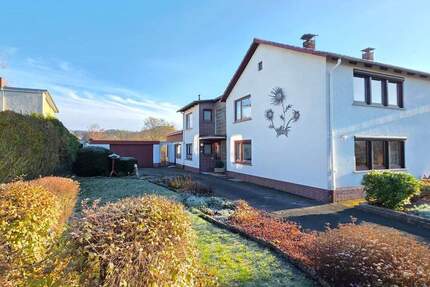 Wohnen mit Blick zu Veste - Liebevoll gepflegte Doppelhaushälfte in sehr guter Stadtlage! - Coburg