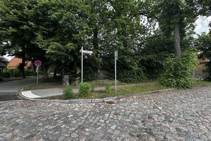 Grundstück zu verkaufen in Eichwalde 278.000,00 € 619 m²
