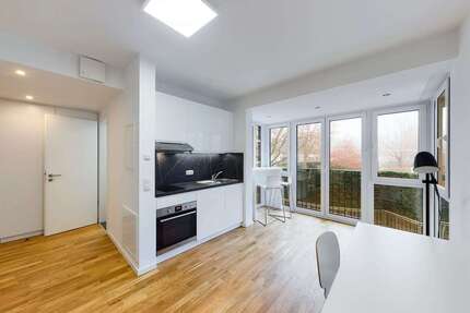 Wohnung zum Mieten in Berlin 900,00 € 26.21 m²