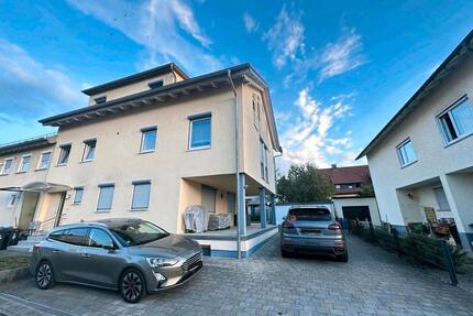Gepflegte 2,5 Zimmer Wohnung mit Balkon Bartenbach-Göppingen