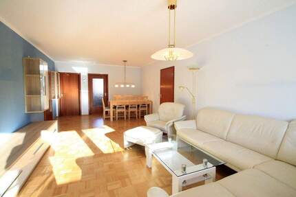 Geräumige 4-Zimmerwohnung in sehr gepflegtem Zustand - Krumbach