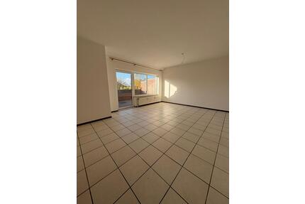 Schöne 3-Zimmer-Wohnung mit Balkon & Einbauküche in Dornum