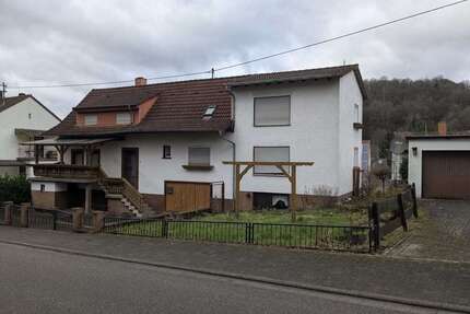 Haus zum Kaufen in Eppenbrunn 89.000,00 € 189 m²