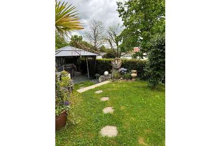 Haus zum Kaufen in Sindelfingen 1.390.000,00 € 280 m²