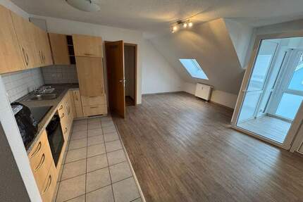 2 Zi. sonnig, helle Seniorenwohnung; mit Wintergarten, Lift, barrierefrei - Dießen am Ammersee