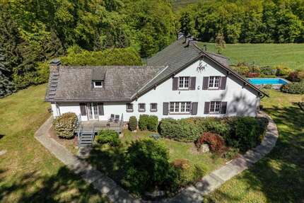 Haus zum Kaufen in Kamp-Bornhofen 1.599.000,00 € 362.42 m²
