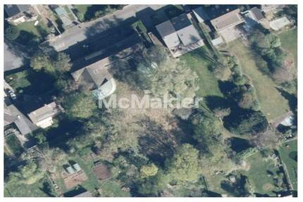 Grundstück mit Altbestand und positiver Bauvoranfrage in Top-Lage von Angermund - Düsseldorf