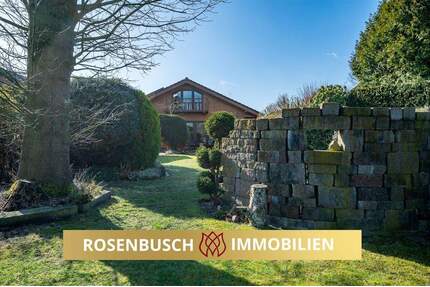 Wohnen und Arbeiten - Großes Einfamilienhaus mit Einliegerwohnung und großem Garten - Worpswede / Hüttenbusch