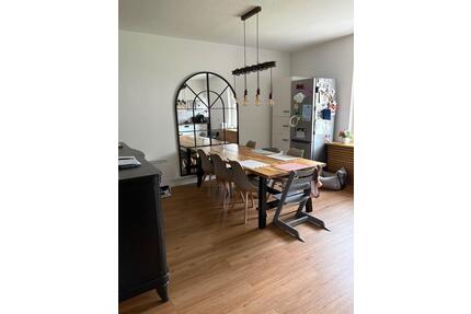 130 qm Wohnung über 2 Etagen - 1.100,00&nbsp;EUR Kaltmiete, ca.&nbsp; 137,00&nbsp;m&sup2; in Wuppertal (PLZ: 42327) Dornap