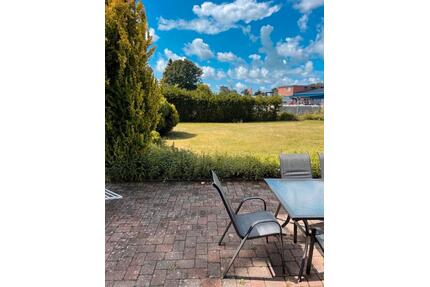 Bungalow Haus - 1.100,00&nbsp;EUR Kaltmiete, ca.&nbsp; 98,00&nbsp;m&sup2; in Niebüll (PLZ: 25899)
