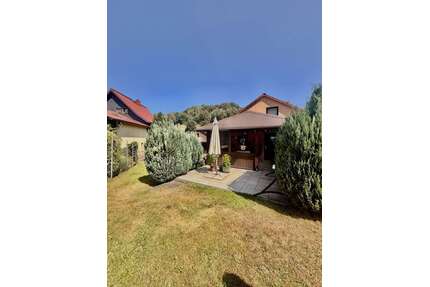 Haus zum Kaufen in Schleusinger OT Altendambach 159.000,00 € 150 m²