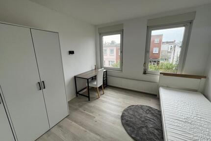 Zimmer in Frauen-WG in Bahnhofsnähe - Lübeck Sankt Lorenz Nord