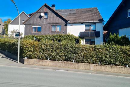 Zweifamilienhaus - 85.000,00&nbsp;EUR Kaufpreis, ca.&nbsp; 280,00&nbsp;m&sup2; in Hallenberg (PLZ: 59969)