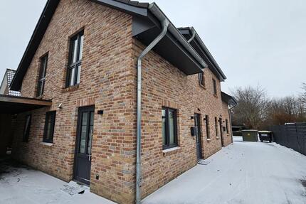 4-Zimmer-Doppelhaushälfte in Lohe-Rickelshof zu vermieten - Heide