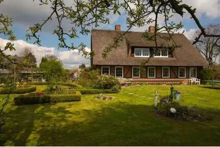 Haus zum Kaufen in Timmendorfer Strand 650.000,00 € 210 m²