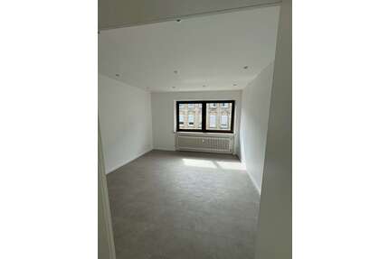 Wohnung zum Mieten in Mülheim 890,00 € 89 m²