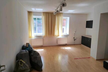 Wohnung, Stadtwohnung - 900,00&nbsp;EUR Kaltmiete, ca.&nbsp; 70,00&nbsp;m&sup2; in Kumhausen (PLZ: 84036)