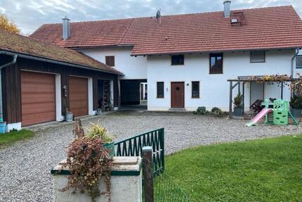Haus zu Vermieten - 1.600,00&nbsp;EUR Kaltmiete, ca.&nbsp; 132,00&nbsp;m&sup2; in Kraiburg am Inn (PLZ: 84559)
