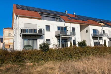 Helle 3 Zimmer Penthauswohnung mit Dachterrasse zu vermieten - Gangkofen