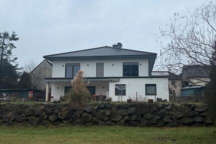 Haus mit Einliegerwohnung zum Verkauf - Nauort