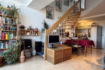 Charmante Maisonette-Wohnung mit Balkon und Stellplatz in gefragter Lage von Kassel-Süsterfeld