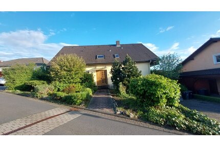 Oberaula, EFH - 320.000,00&nbsp;EUR Kaufpreis, ca.&nbsp; 180,00&nbsp;m&sup2;&nbsp;Wohnfl&auml;che in Oberaula (PLZ: 36280)