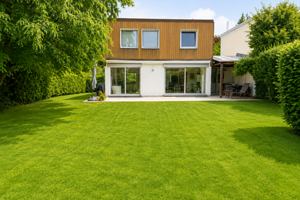 Haus zum Mieten in Grünwald 3.450,00 € 136 m²