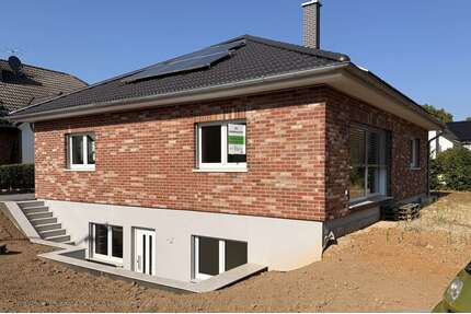 Haus zum Kaufen in Swisttal 698.000,00 € 174.87 m²
