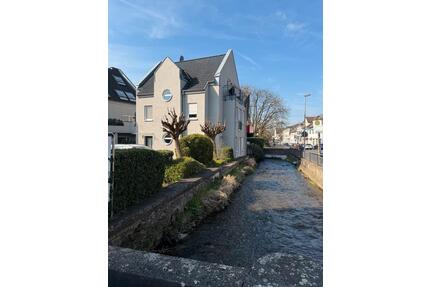 Büro in ruhiger schöner Lage - 650,00&nbsp;EUR Kaltmiete, ca.&nbsp; 70,00&nbsp;m&sup2; in Neuwied (PLZ: 56567) Feldkirchen