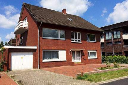 Optimale Wohnlage im Zentrum: Gemütliche Dachg.whg. mit Balkon u. PKW-Stellplatz! - Cloppenburg