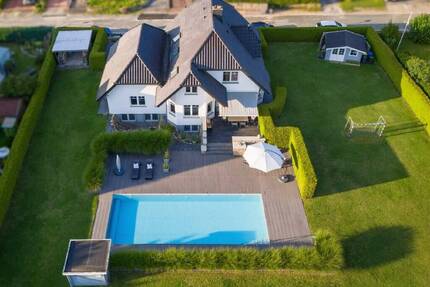 ==Ein Haus der Extraklasse mit Pool und zusätzlichem Bauland!== - Lage